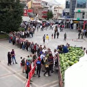 Kayserili esnaf hayrına karpuz dağıttı