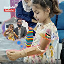 پاکستانی کمپنی نے غزہ کی بچیوں کو روبوٹک ہاتھ کیسے لگائے؟