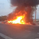 Aksaray’da yanıcı madde taşıyan tır şarampole devrildi