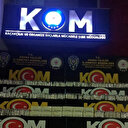 Adana'da otobüsün zeminindeki gizli bölmede 990 elektronik sigara ele geçirildi