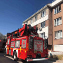 Apartman dairesinde çıkan yangında dumandan zehirlenen 56 yaşındaki adam hayatını kaybetti