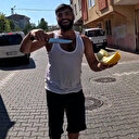 Seyyar satıcı ikram ettigi kavunun parasını istedi: Motosikletlinin hareketi ile şoke oldu