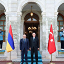 Erdogan et Pashinyan discutent des pourparlers de paix entre l'Arménie et l'Azerbaïdjan
