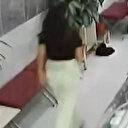 Balıkesir'de deprem anında herkes dışarı o içeri koştu