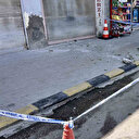 İskenderun'da binadan kopan taş parçaları korkuttu