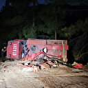 Antalya'da arazöz yangın dönüşü devrildi