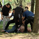 Esnafa bıçakla saldırdı: Darbedilince intihara kalkıştı