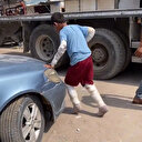 Gazzeli çocuk ağır yaralarıyla yaşam mücadelesi veriyor