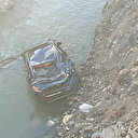 Otomobil Peri Çayı’na düştü, anne ve kızı yaralandı