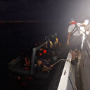 Kuşadası açıklarında 21 düzensiz göçmen kurtarıldı
