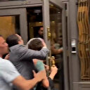 Mısır Konsolosluğu çalışanları Filistin yanlısı protestocuları darp etti