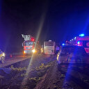 Kayseri'de yolcu otobüsü refüjdeki ağaçlara çarptı: Bir ölü 13 yaralı