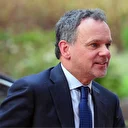 Aux Pays-Bas, après la démission du ministre des AE, Veldkamp, d’autres ministres ont également démissionné