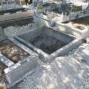 Definecilerin mezar kazısı mahalleliyi çileden çıkardı: Kemikler dışarıya saçıldı