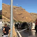 Elazığ’da tır devirdi: Araç kuyrukları kilometrelerce sürdü