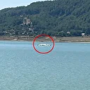 Burdur'da eğitim uçağı yangın tatbikatı sırasında gölden su alırken kaza kırıma uğradı