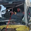 Mardin'de halk otobüsü ile TIR'ın çarpıştığı kazada 10 kişi yaralandı