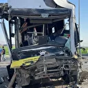 Halk otobüsü ile TIR çarpıştı: Feci kazada 10 kişi yaralandı