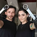 Sivas'ta motor tamirciliği yapan usta işçisi 3 yıl boyunca işi öğrenemeyince eşini yetiştirdi: Tek başına motor toplayıp tamir yapıyor