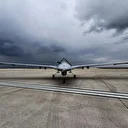 Japon: vers un budget record pour la défense, dépenses triplées pour les drones