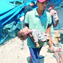 Fırında ekmek sırası bekleyenleri vurdu