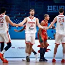 12 Dev Adam Estonya karşısında