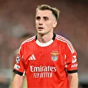 Kerem Aktürkoğlu'ndan Fenerbahçe formalı ilk poz