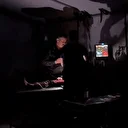 Gazze'de sağlık sistemi tamamen çökmüş durumda: Ameliyatlar telefon ışığıyla yapılıyor