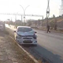 Otomobilin kontrolünü kaybedip kamyona çarptı: Yaralılar var