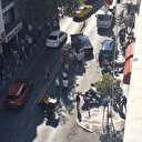 Kağıthane'de hatalı sollama kazası: 10 araç zarar gördü; ortalık savaş alanına döndü 