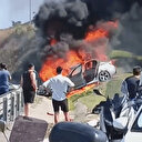 Ümraniye'de kaza yapan otomobil alev alev yandı