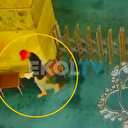 Ayasofya’yı ateşe vermeye çalıştı: Kundaklama girişimi kameraya böyle yansıdı