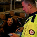 Alkollü sürücü 'ben gurbetçiyim' diyerek ehliyetini vermek istemedi: 7 tane kapıdan nasıl geçeceğim ben?