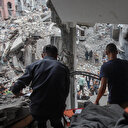 Katil İsrail'in Gazze'ye saldırılarında 8'i insani yardım bekleyen 9 kişi hayatını kaybetti