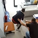 Ankara'da gerçekleşen depremde sarsıntı anları güvenlik kamerasına saniye saniye kaydedildi