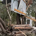 Ağrı’da fırtına çatıları uçurdu evler ve ahırlar zarar gördü