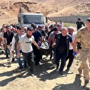 İş makinesinin kovasına bakım yaparken kamyon çarpan operatör öldü