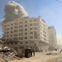 L’armée israélienne détruit un nouvel immeuble à Gaza, déplaçant de force des centaines de civils