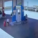 Mardin'de akaryakıt istasyonundaki silahlı kavga kamerada