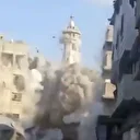 Hiçbir kutsala saygıları yok: İsrail Gazze’de bir camiyi daha bombaladı