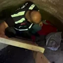 Rüyasında gördüğü define için annesiyle 12 metrelik tünel kazdı