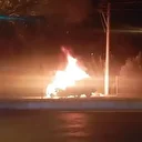 Aydın'da alev topuna dönen otomobil kullanılamaz hale geldi