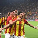 Süper Lig: Göztepe terrasse Beşiktaş, Fenerbahçe rame, Galatasaray serein