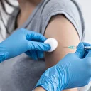 Uzman isim çocuklar risk grubunda diyerek açıkladı: Grip aşısını kimler ne zaman ve neden yaptırmalı?