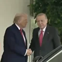Cumhurbaşkanı Erdoğan Beyaz Saray'da: Trump kapıda karşıladı