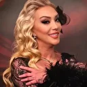 Ünlü sanatçı hayatını kaybetti: Komşuları şokta