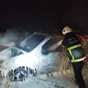 Alevlere teslim olan araç küle döndü