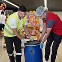 Konyaaltı Belediyesi'nden örnek davranış: Vatandaşın evlerindeki atık yağları topluyorlar