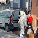 Yalnız yaşayan yaşlı adamın cesedi yayılan kötü kokuyla bulundu