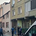 Kötü koku ihbarıyla eve giden ekipler anne ve 5 yaşındaki kızının cansız bedeniyle karşılaştı